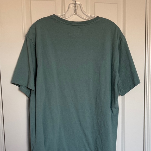 Passenger Men's Green Short Sleeve Tee - Picture 4 of 6